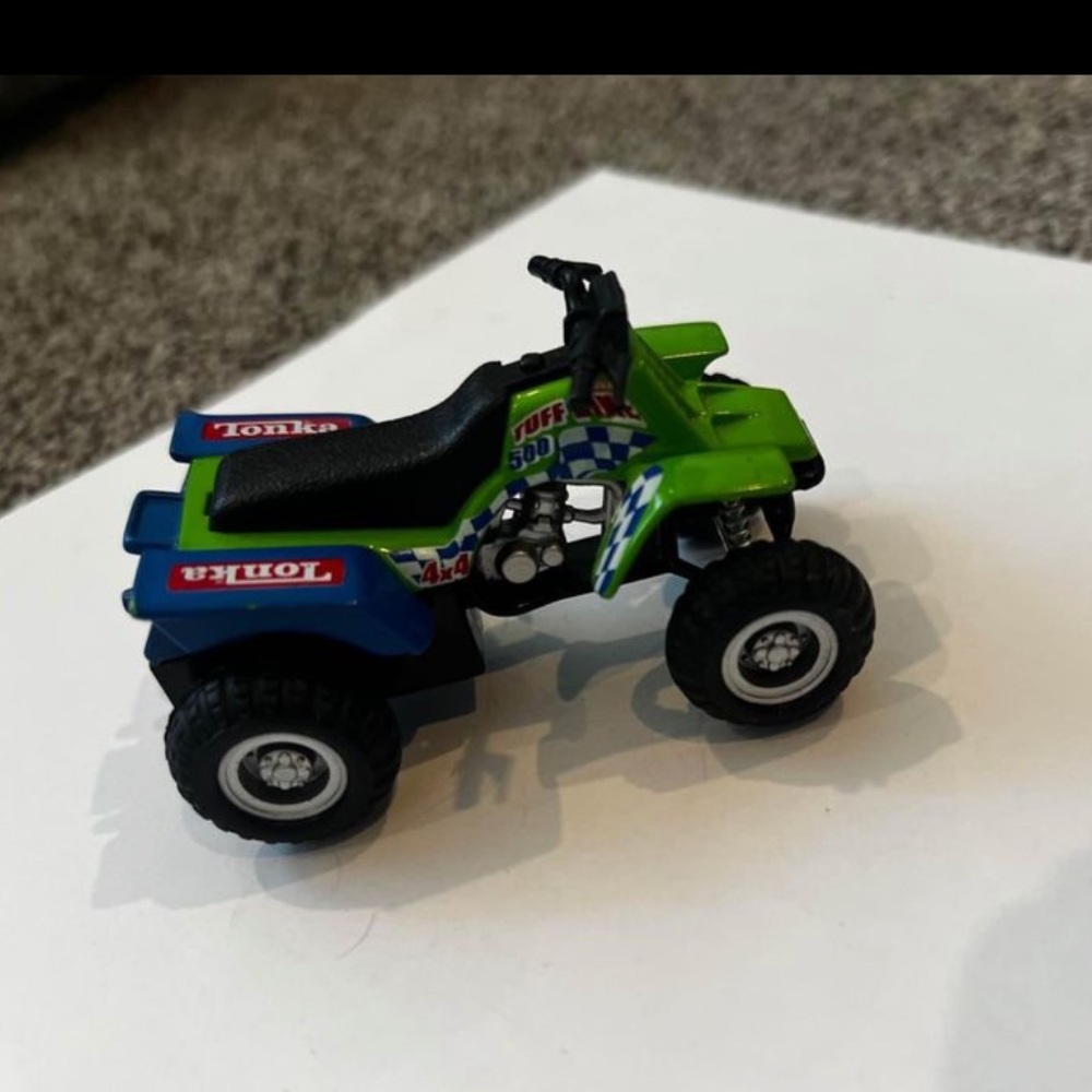 Vintage Hasbro Tonka Motorized ATV green blue  USA 2002